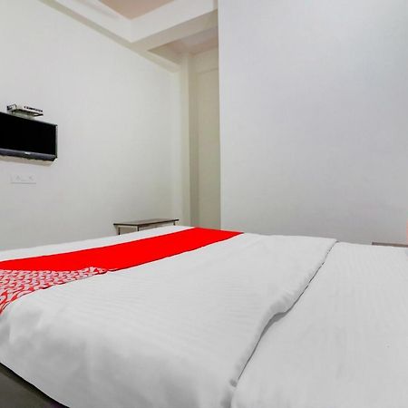Rajlakshmi Guest House Mathura Exterior foto