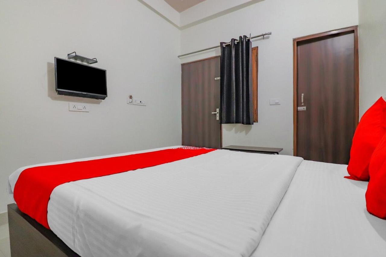 Rajlakshmi Guest House Mathura Exterior foto